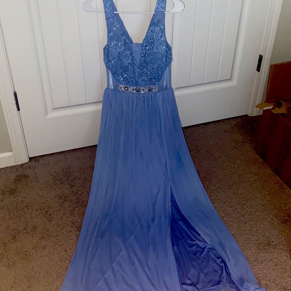 Light blue dress with diamonds on waste. Size:2